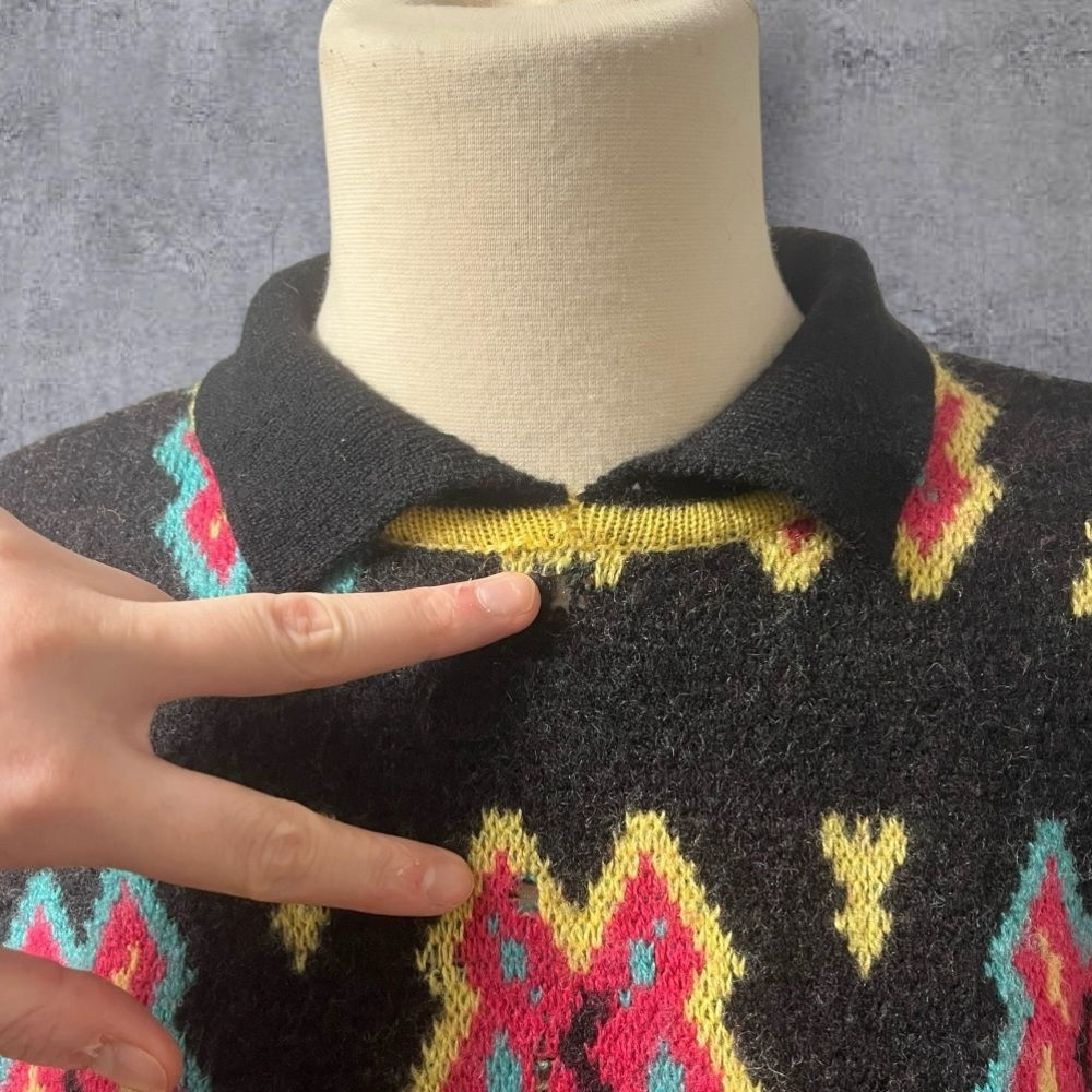 Black Pink Blue Yellow Pattern Collared Knit Swea… - image 7